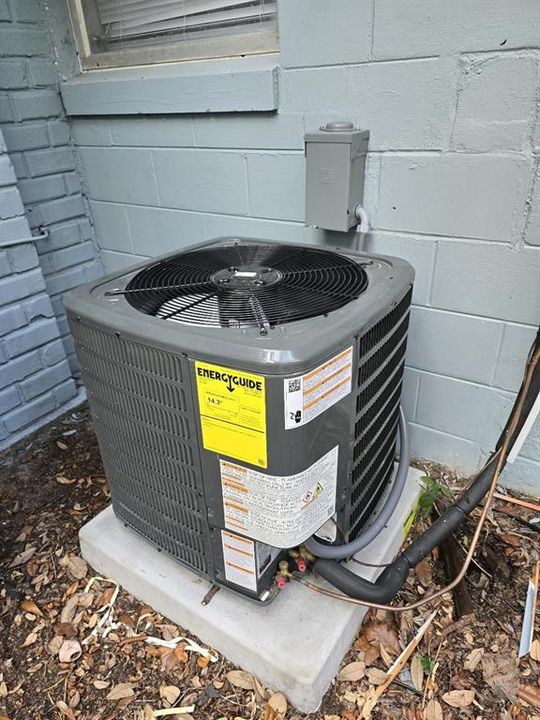 Active With Contract: $266,000 (4 beds, 2 baths, 1446 Square Feet)