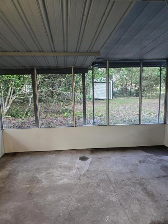 Active With Contract: $266,000 (4 beds, 2 baths, 1446 Square Feet)