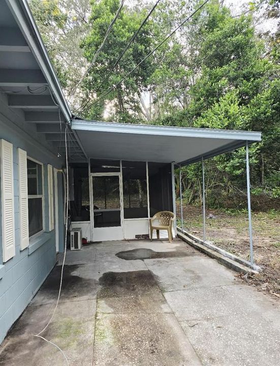 Active With Contract: $266,000 (4 beds, 2 baths, 1446 Square Feet)