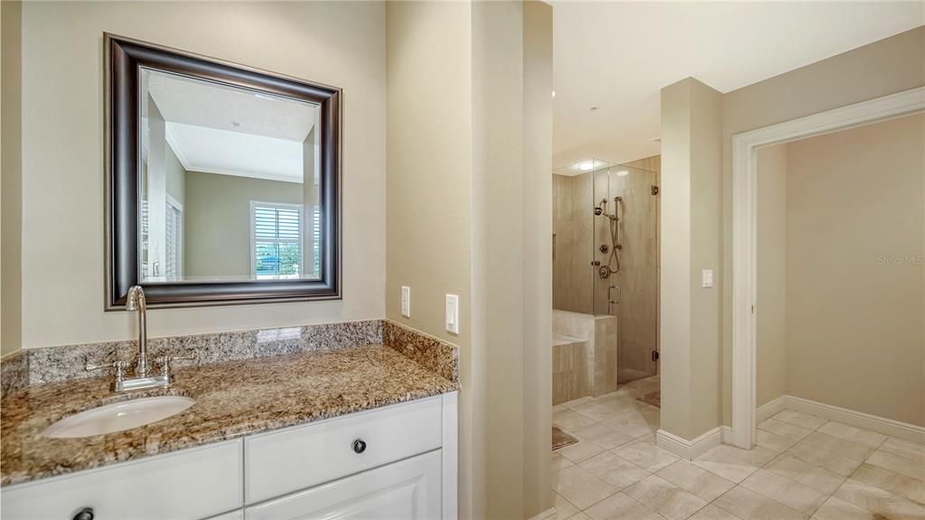 В аренду: $10,000 (3 спален, 2 ванн, 2467 Квадратных фут)