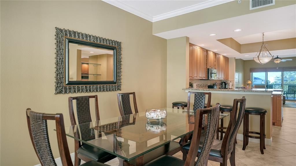 В аренду: $10,000 (3 спален, 2 ванн, 2467 Квадратных фут)