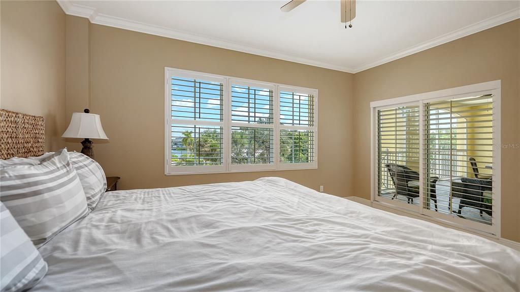 В аренду: $10,000 (3 спален, 2 ванн, 2467 Квадратных фут)