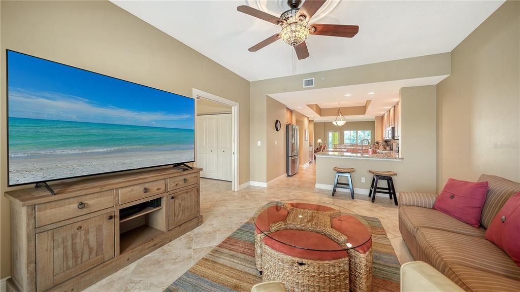 В аренду: $10,000 (3 спален, 2 ванн, 2467 Квадратных фут)