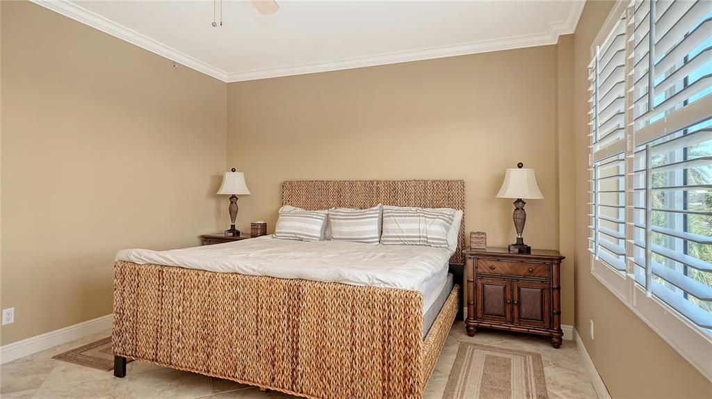 В аренду: $10,000 (3 спален, 2 ванн, 2467 Квадратных фут)