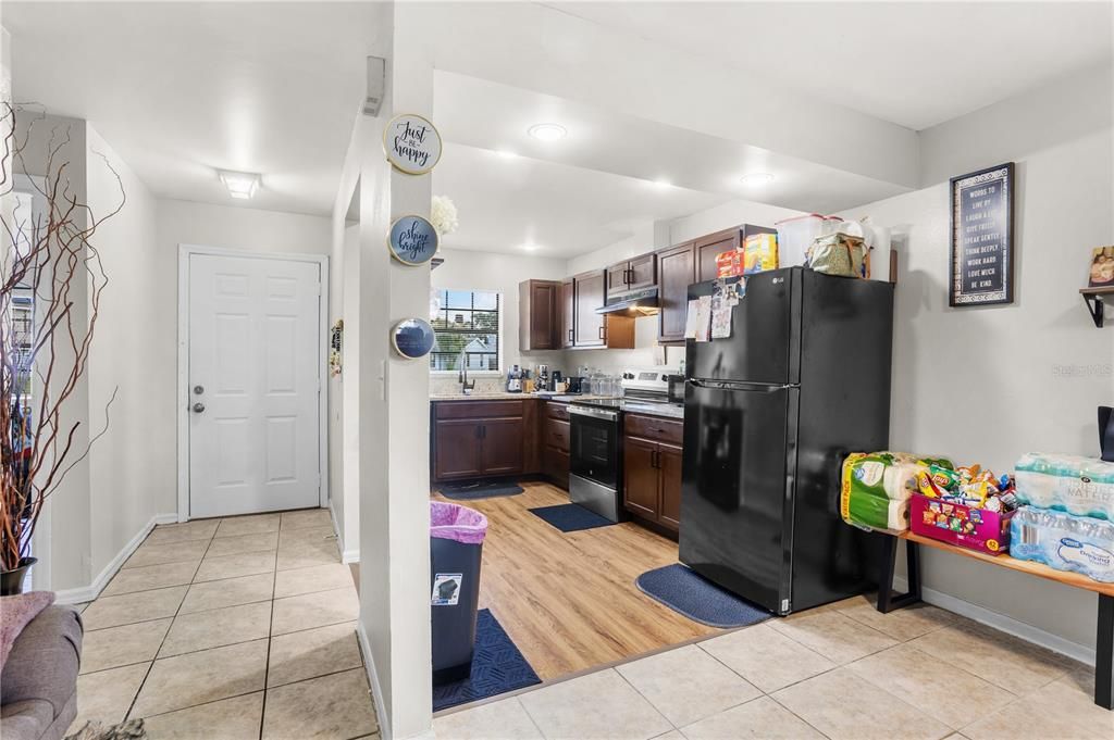 待售: $395,000 (4 贝兹, 0 浴室, 3118 平方英尺)