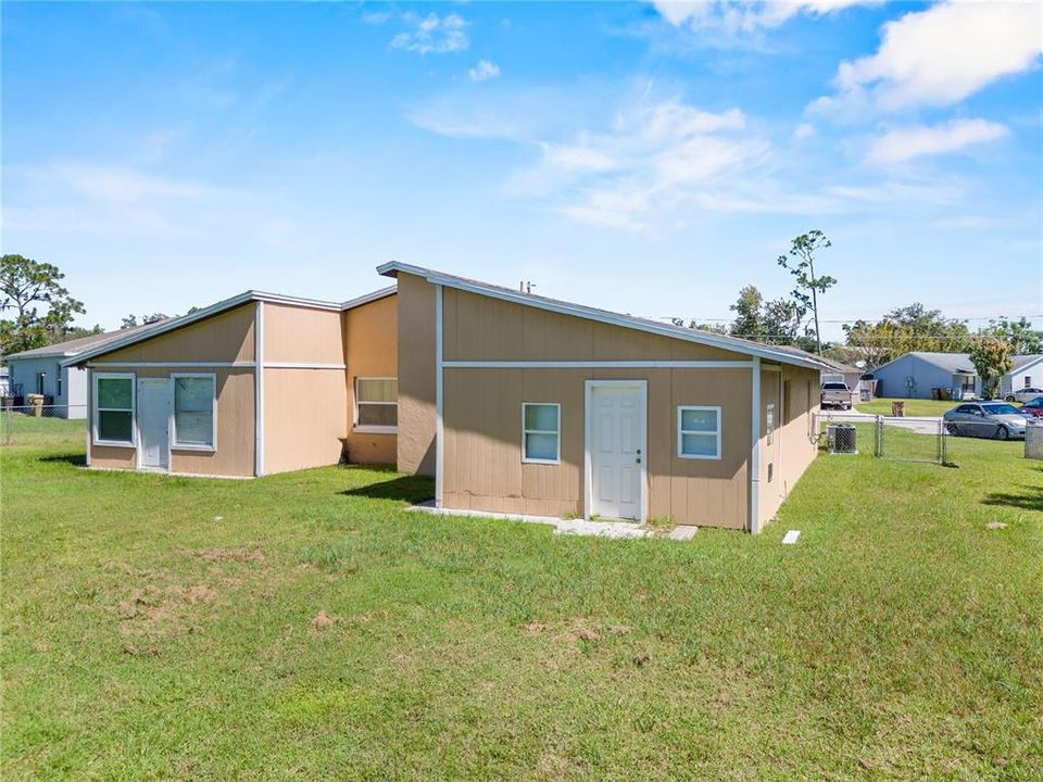 待售: $395,000 (4 贝兹, 0 浴室, 3118 平方英尺)