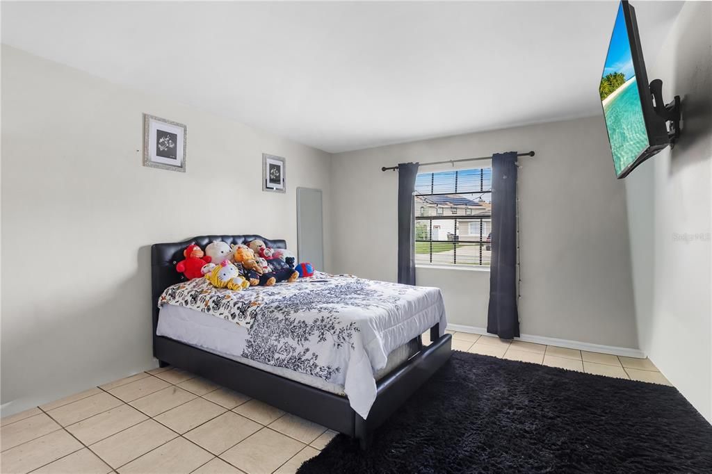 待售: $395,000 (4 贝兹, 0 浴室, 3118 平方英尺)