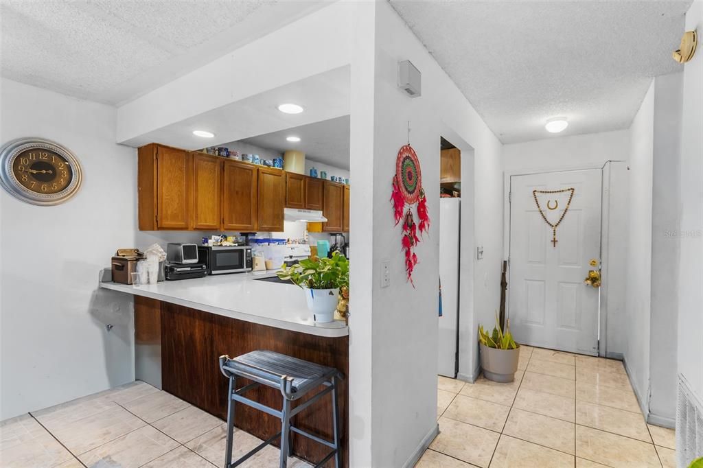 待售: $395,000 (4 贝兹, 0 浴室, 3118 平方英尺)