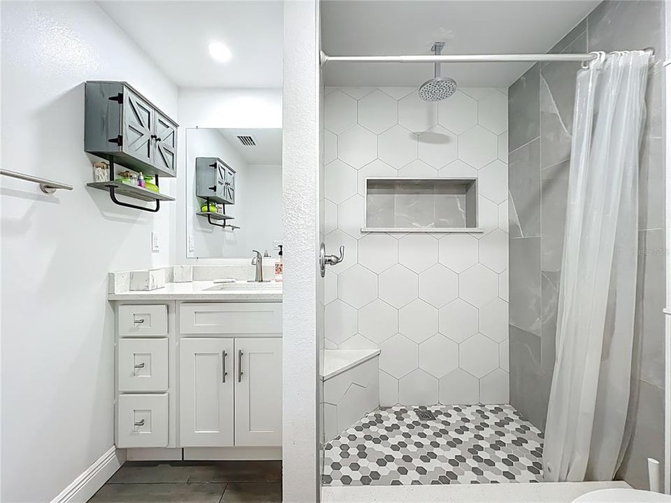 待售: $250,000 (2 贝兹, 2 浴室, 864 平方英尺)