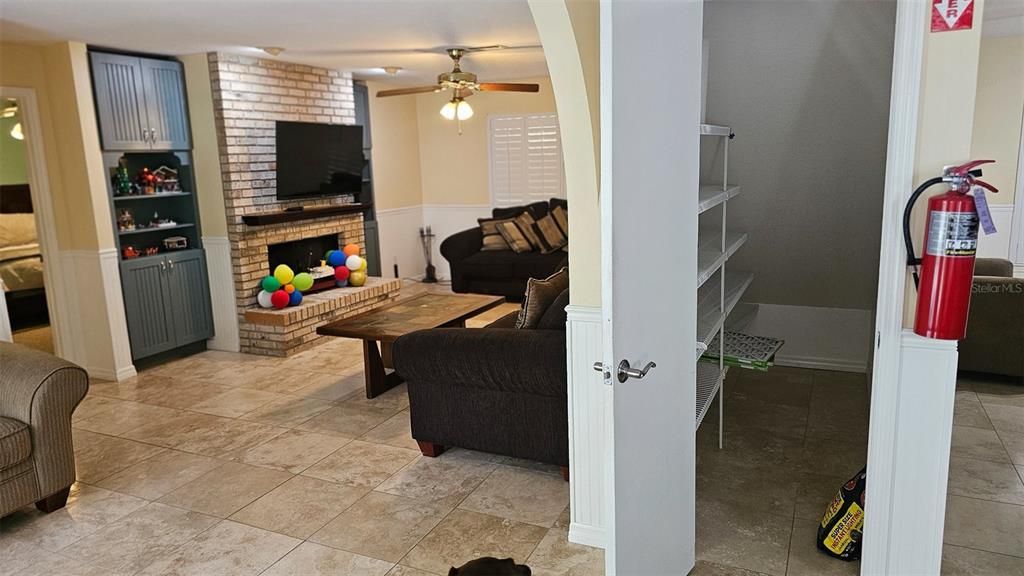 На продажу: $1,600,000 (3 спален, 3 ванн, 2146 Квадратных фут)