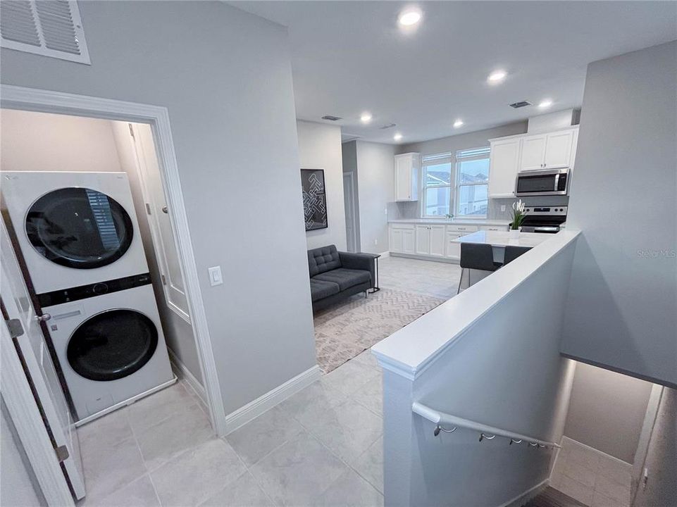 出租: $1,599 (1 贝兹, 1 浴室, 700 平方英尺)