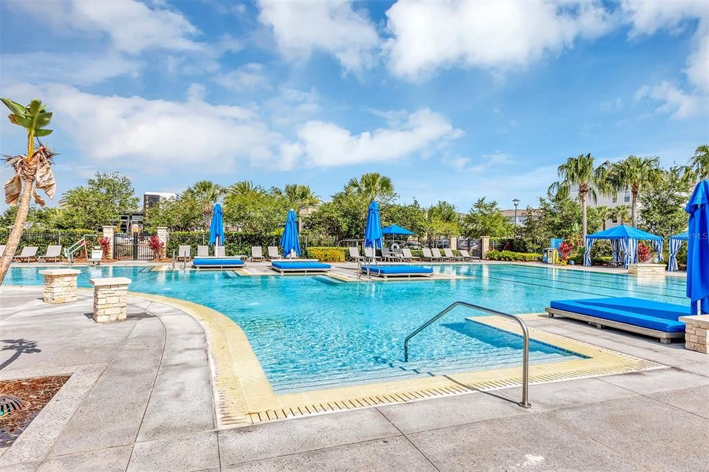 出租: $1,599 (1 贝兹, 1 浴室, 700 平方英尺)