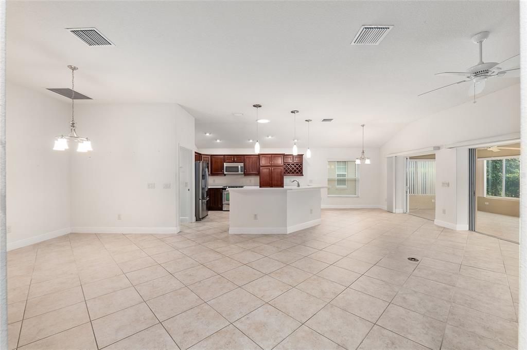 En Venta: $524,900 (3 camas, 2 baños, 2013 Pies cuadrados)