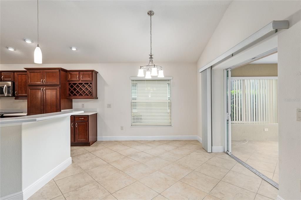 En Venta: $524,900 (3 camas, 2 baños, 2013 Pies cuadrados)