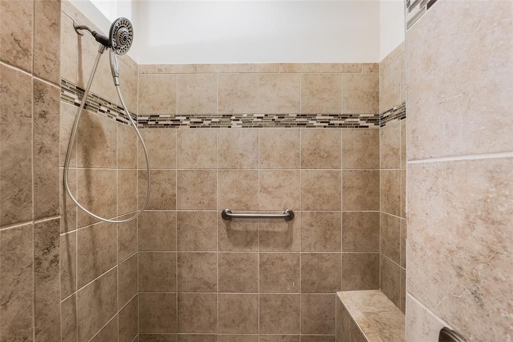 En Venta: $524,900 (3 camas, 2 baños, 2013 Pies cuadrados)