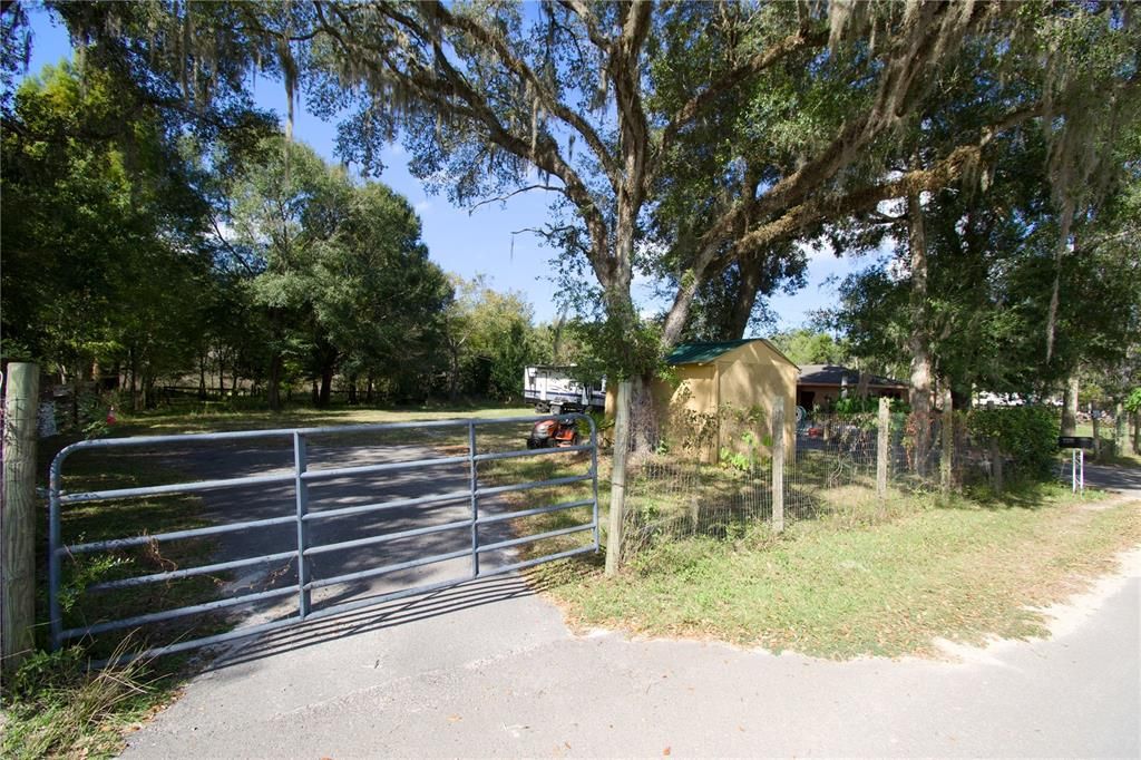 На продажу: $300,000 (3 спален, 2 ванн, 1480 Квадратных фут)