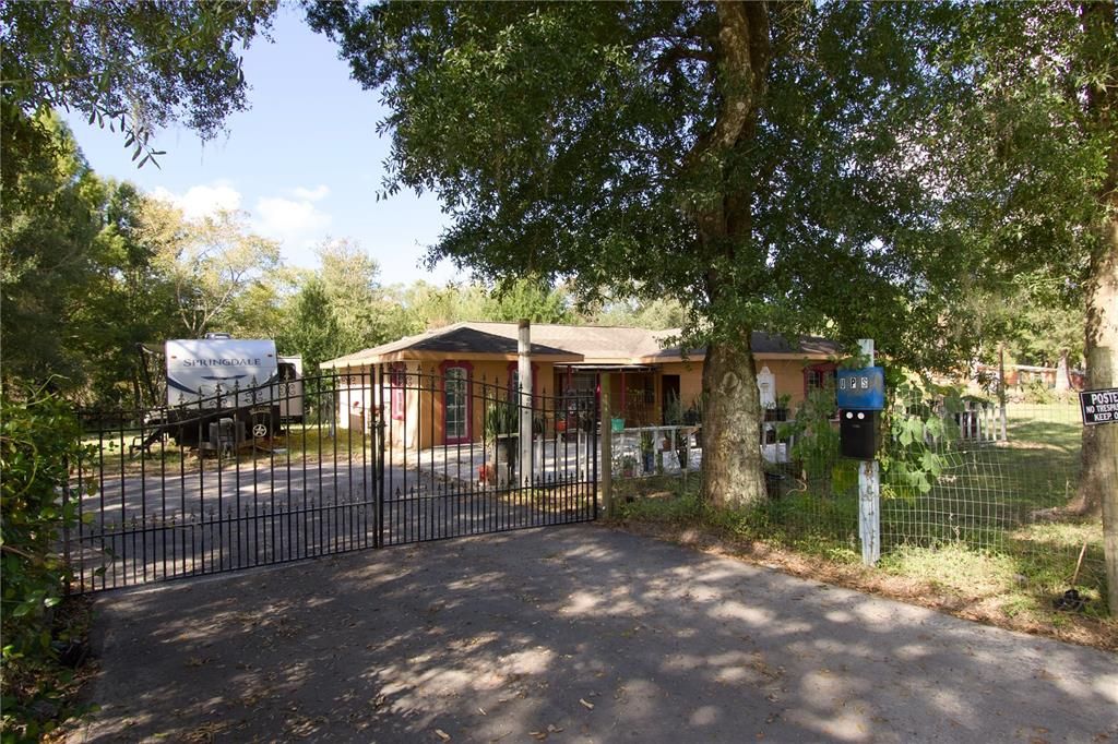 На продажу: $300,000 (3 спален, 2 ванн, 1480 Квадратных фут)