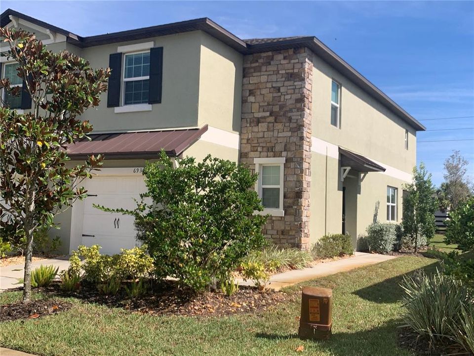 合同活跃: $169,900 (3 贝兹, 2 浴室, 1787 平方英尺)