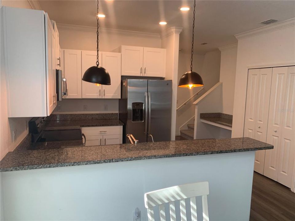 На продажу: $255,000 (3 спален, 2 ванн, 1787 Квадратных фут)