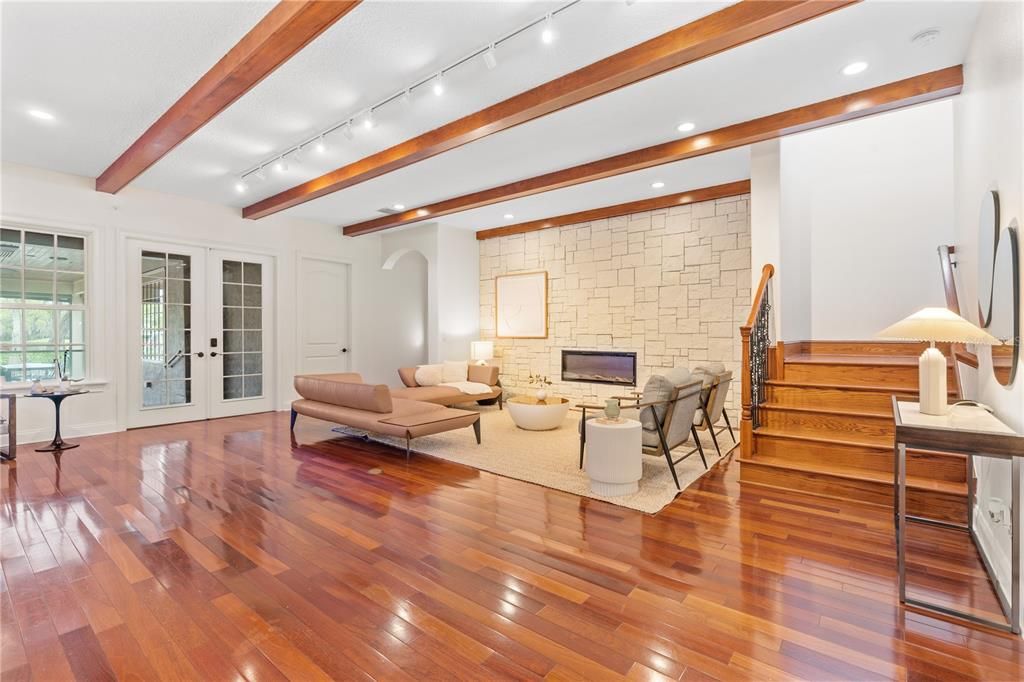 For Sale: $2,550,000 (6 beds, 6 baths, 5805 Square Feet)