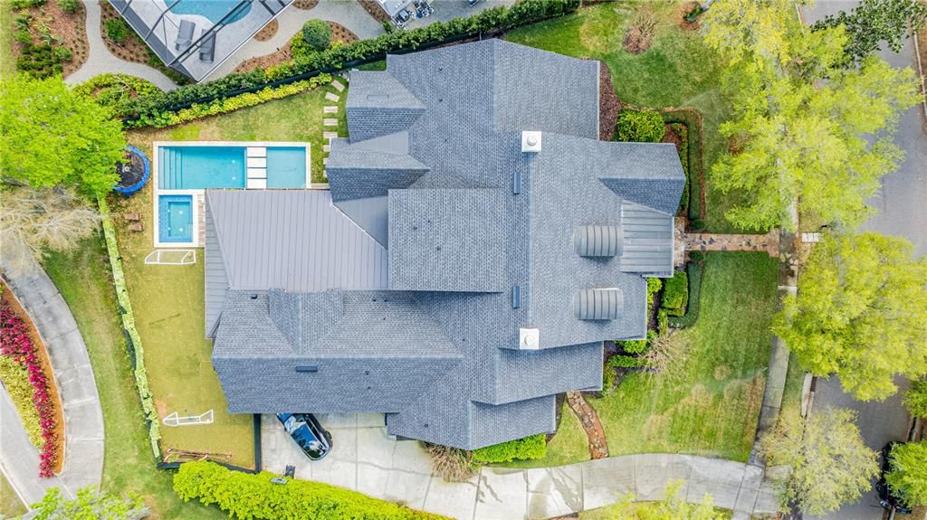 For Sale: $2,550,000 (6 beds, 6 baths, 5805 Square Feet)