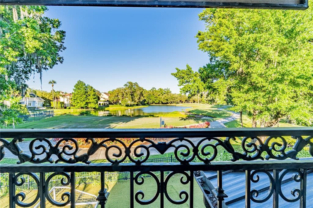 For Sale: $2,550,000 (6 beds, 6 baths, 5805 Square Feet)