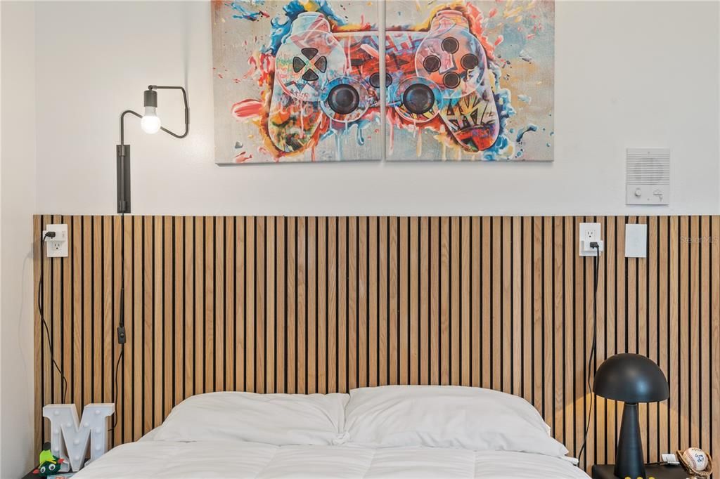 For Sale: $2,550,000 (6 beds, 6 baths, 5805 Square Feet)