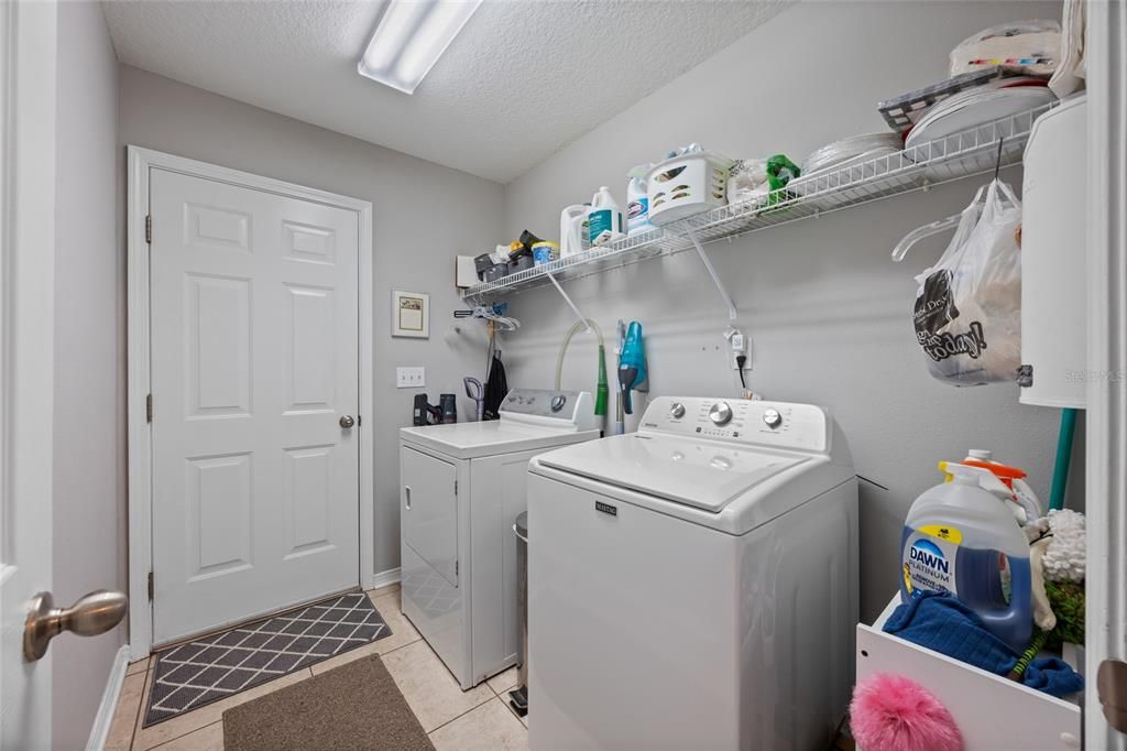 For Sale: $409,900 (4 beds, 3 baths, 2400 Square Feet)