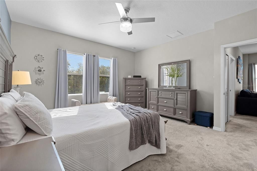 Active With Contract: $365,000 (3 beds, 2 baths, 2024 Square Feet)