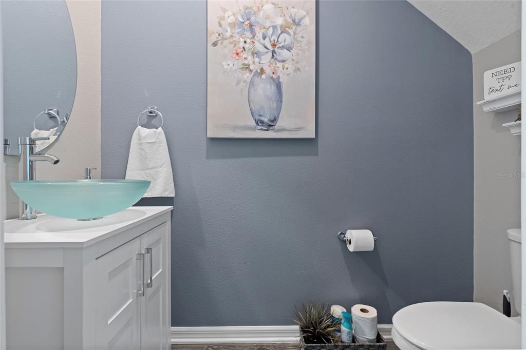 Active With Contract: $365,000 (3 beds, 2 baths, 2024 Square Feet)