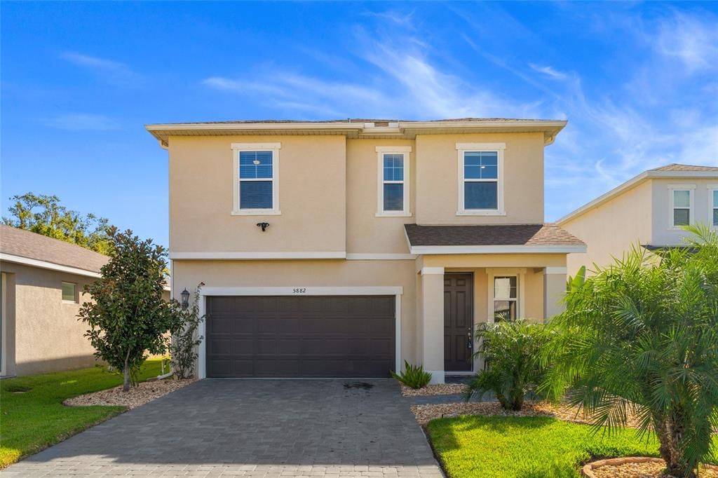 Active With Contract: $365,000 (3 beds, 2 baths, 2024 Square Feet)