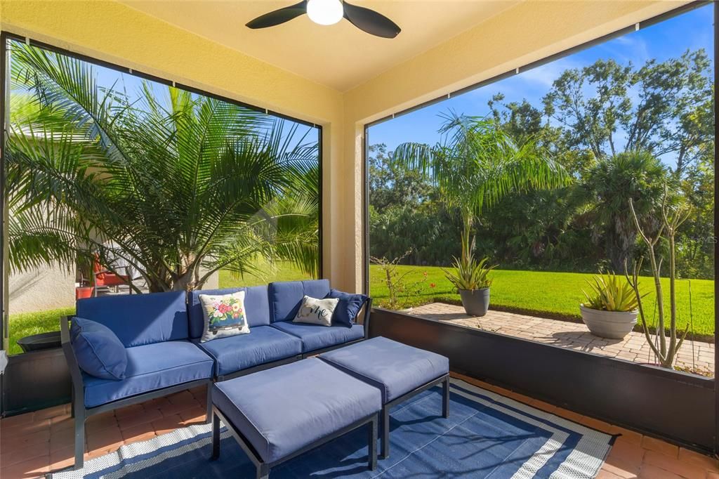 Active With Contract: $365,000 (3 beds, 2 baths, 2024 Square Feet)