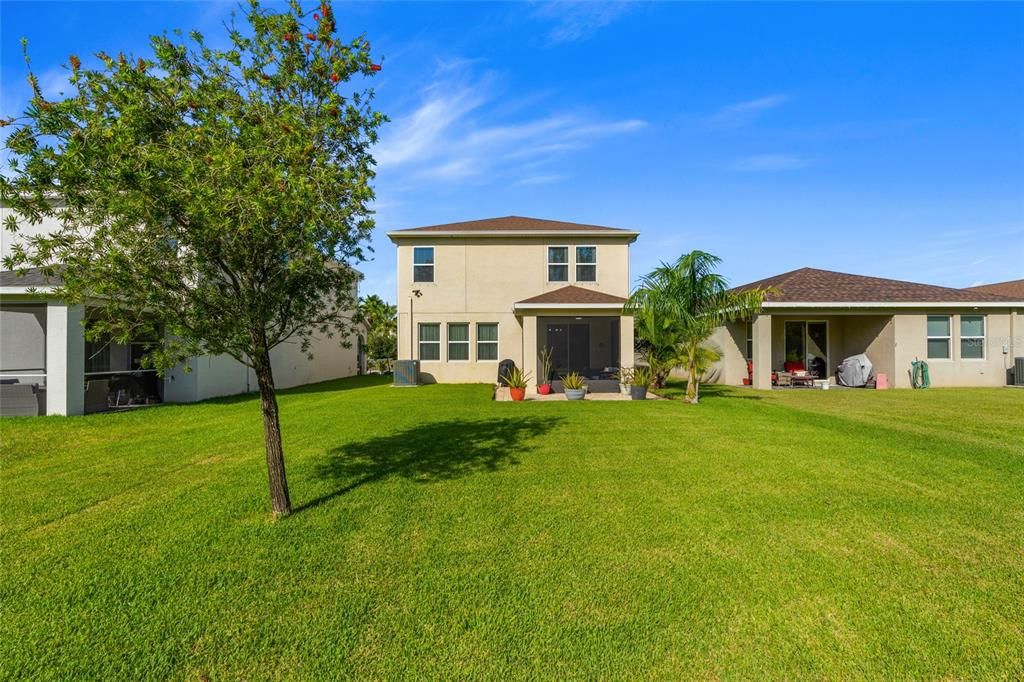 Active With Contract: $365,000 (3 beds, 2 baths, 2024 Square Feet)