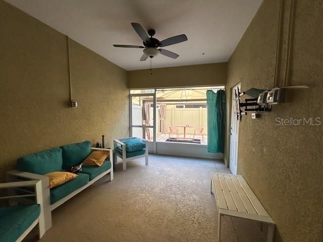For Rent: $2,000 (3 beds, 2 baths, 1652 Square Feet)