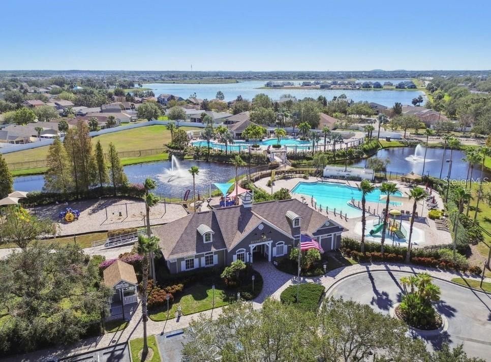 Active With Contract: $450,000 (3 beds, 2 baths, 1992 Square Feet)