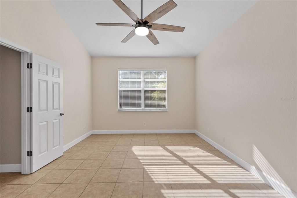 Active With Contract: $450,000 (3 beds, 2 baths, 1992 Square Feet)