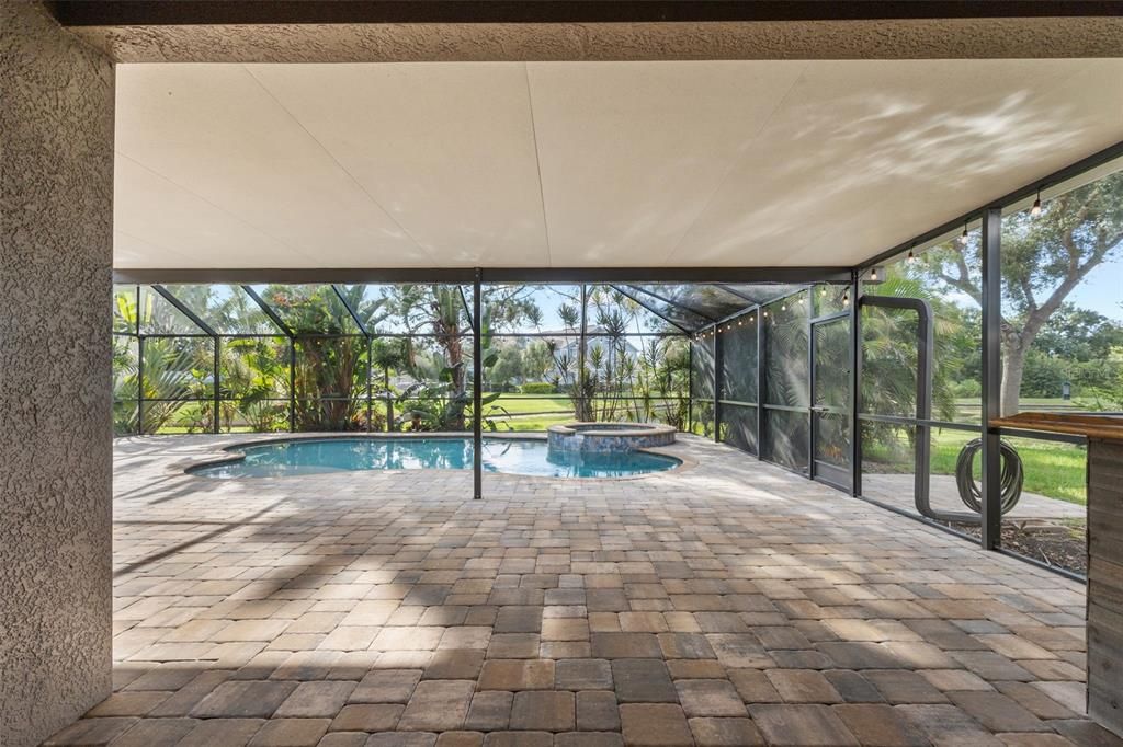 Active With Contract: $450,000 (3 beds, 2 baths, 1992 Square Feet)