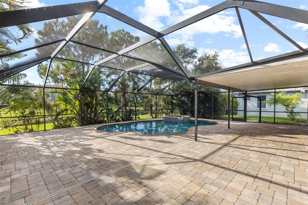 Active With Contract: $450,000 (3 beds, 2 baths, 1992 Square Feet)