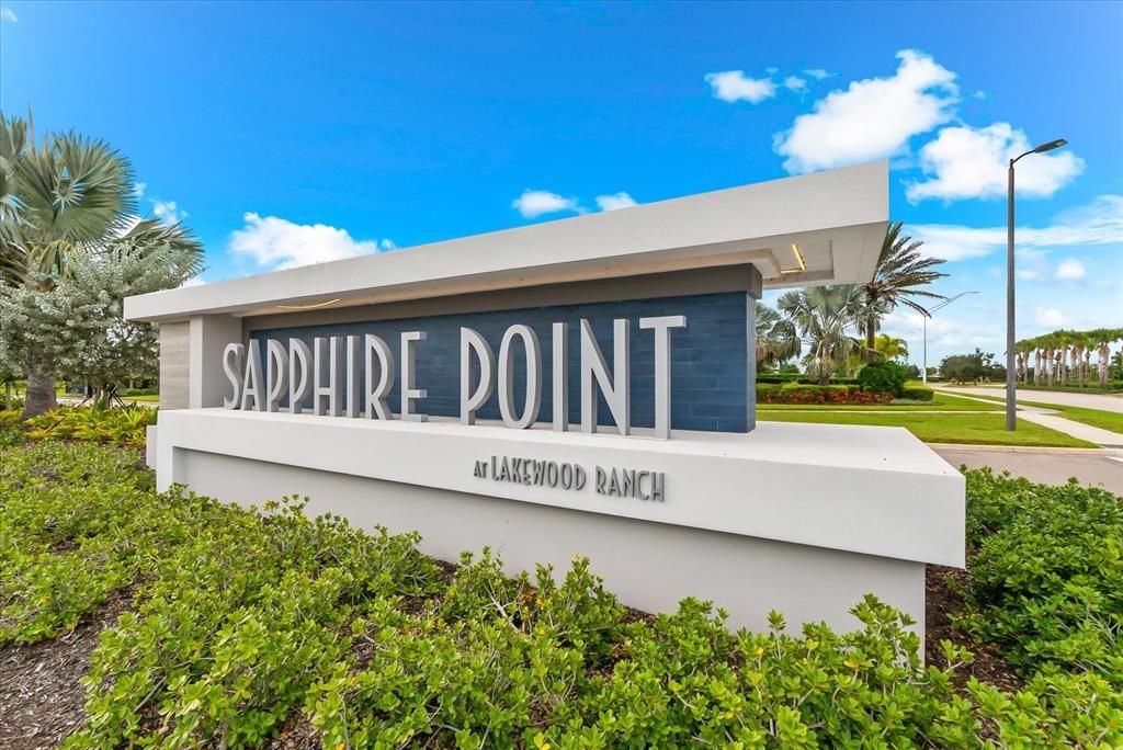 For Sale: $635,000 (5 beds, 3 baths, 2638 Square Feet)