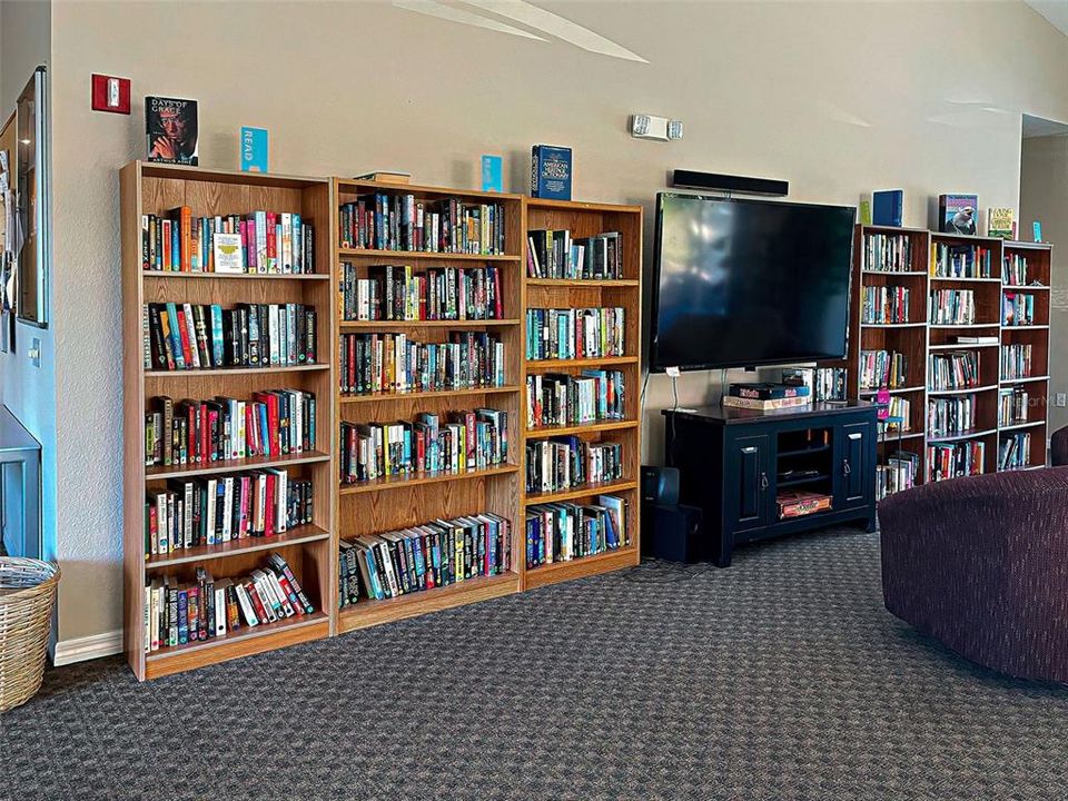 待售: $435,000 (2 贝兹, 2 浴室, 1665 平方英尺)