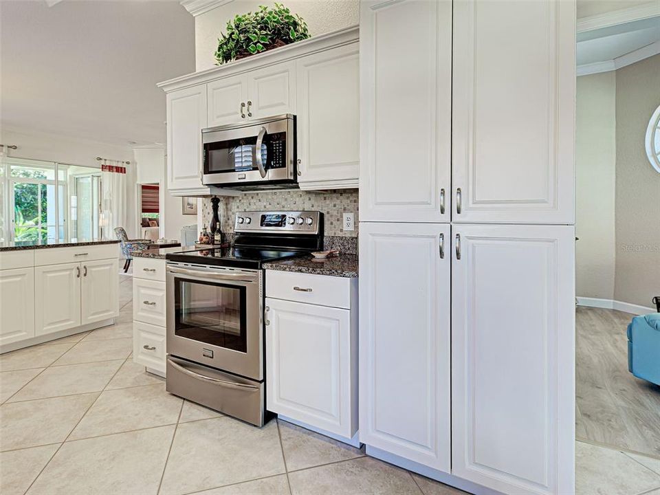 待售: $435,000 (2 贝兹, 2 浴室, 1665 平方英尺)