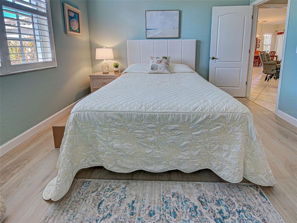 待售: $435,000 (2 贝兹, 2 浴室, 1665 平方英尺)