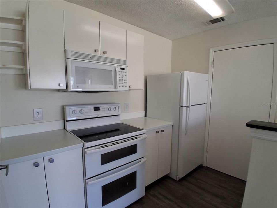 出租: $1,340 (1 贝兹, 1 浴室, 616 平方英尺)