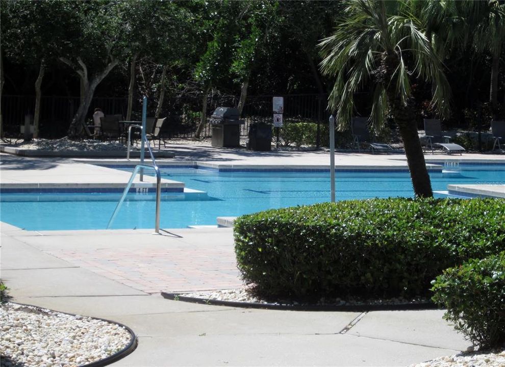 出租: $1,340 (1 贝兹, 1 浴室, 616 平方英尺)