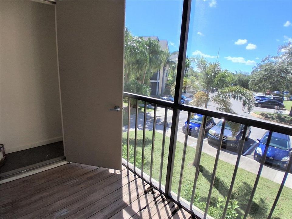 出租: $1,340 (1 贝兹, 1 浴室, 616 平方英尺)