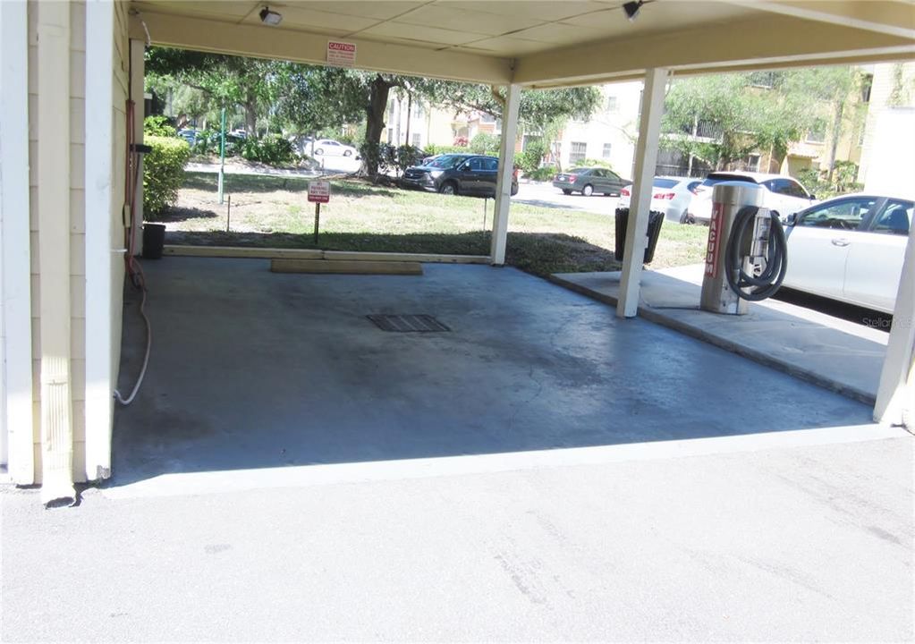 出租: $1,340 (1 贝兹, 1 浴室, 616 平方英尺)