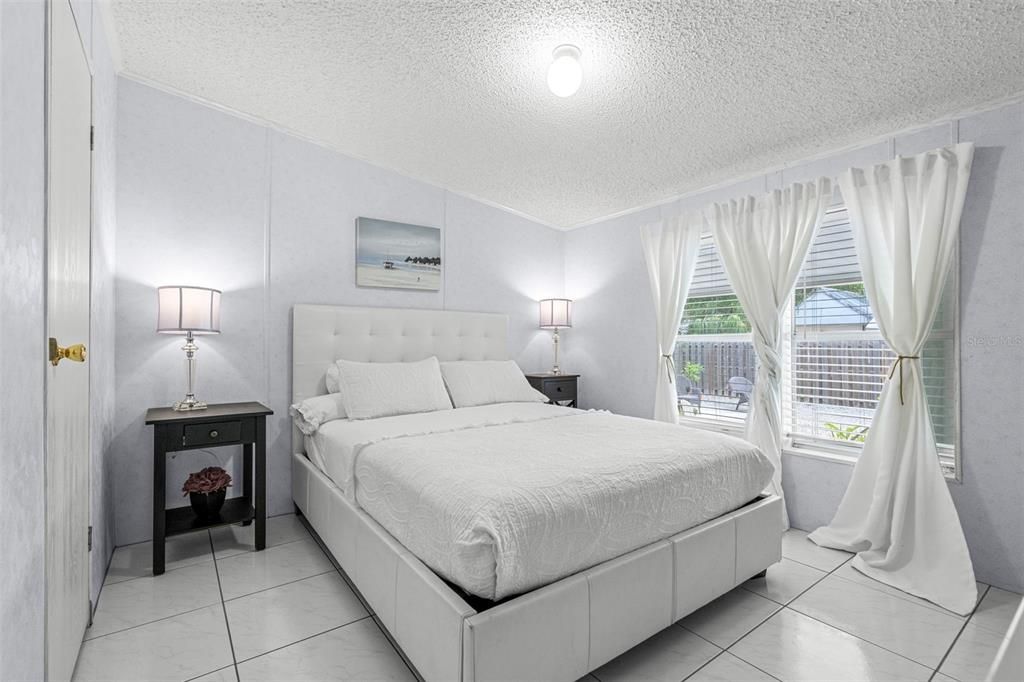 На продажу: $565,000 (4 спален, 2 ванн, 1632 Квадратных фут)