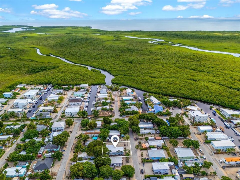 На продажу: $565,000 (4 спален, 2 ванн, 1632 Квадратных фут)