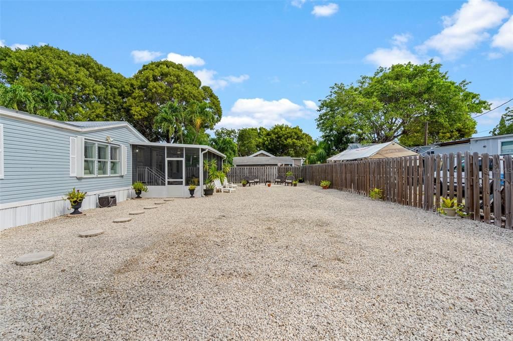 На продажу: $565,000 (4 спален, 2 ванн, 1632 Квадратных фут)