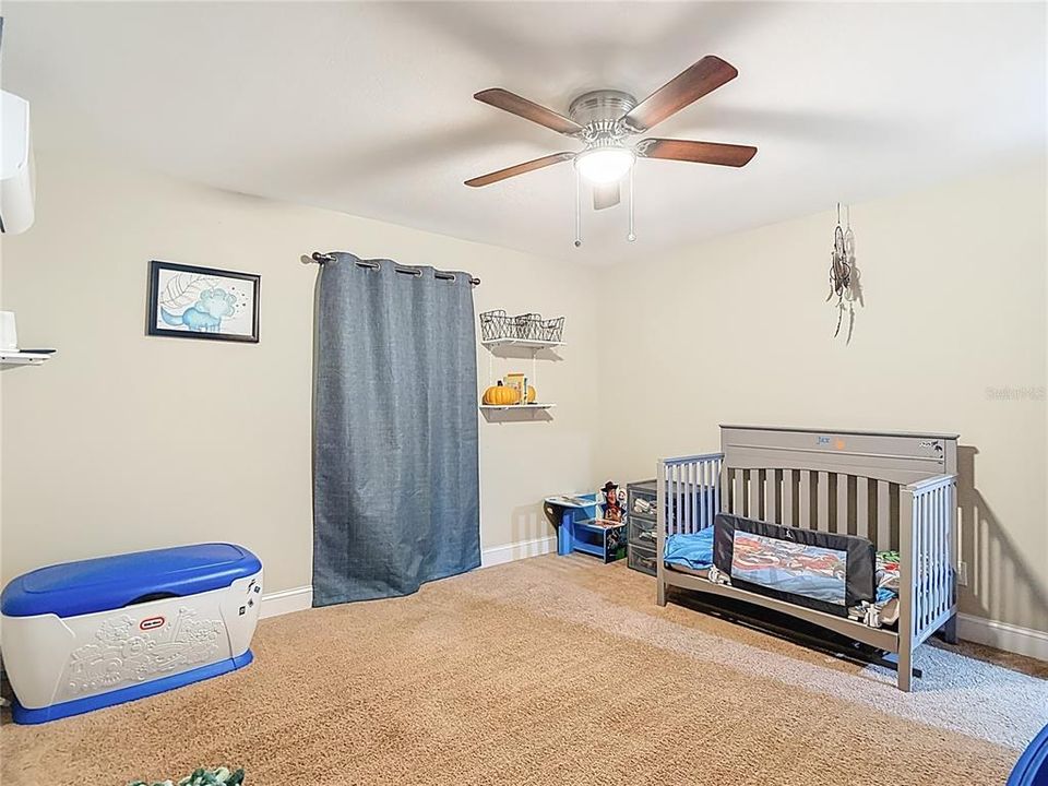 合同活跃: $514,900 (4 贝兹, 2 浴室, 2950 平方英尺)